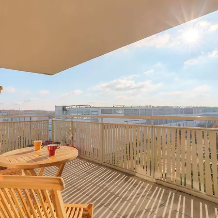 Charming And Spacious Near Groupama Stadium Apartment Vaulx-en-Velin