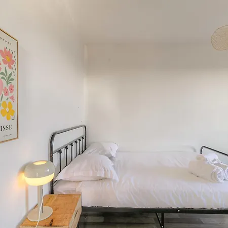 Charming And Spacious Near Groupama Stadium Apartment